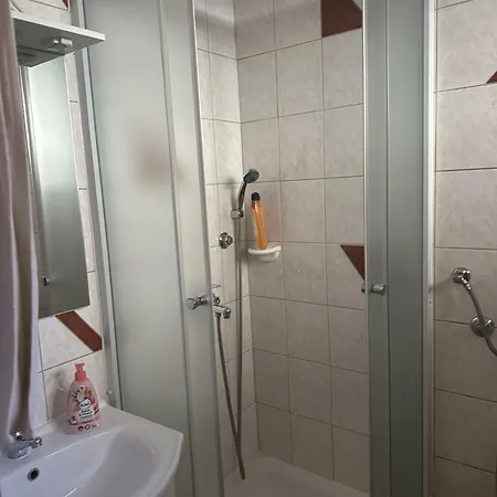 Skor * Stari Grad (Hvar)